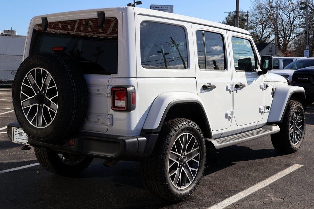 used 2022 Jeep Wrangler Unlimited car, priced at $37,820