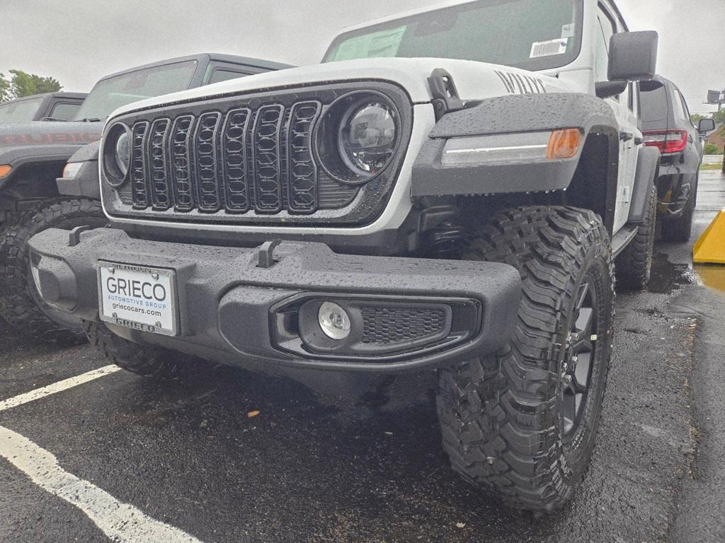 new 2025 Jeep Wrangler car, priced at $48,775