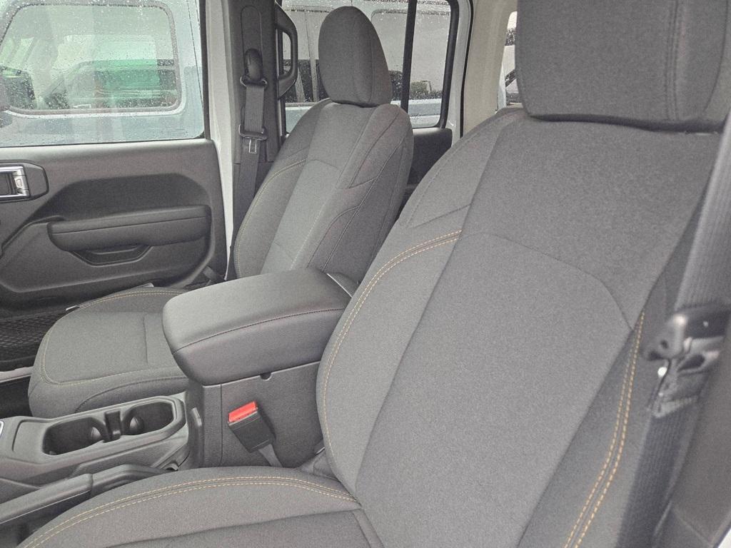new 2025 Jeep Wrangler car, priced at $48,775