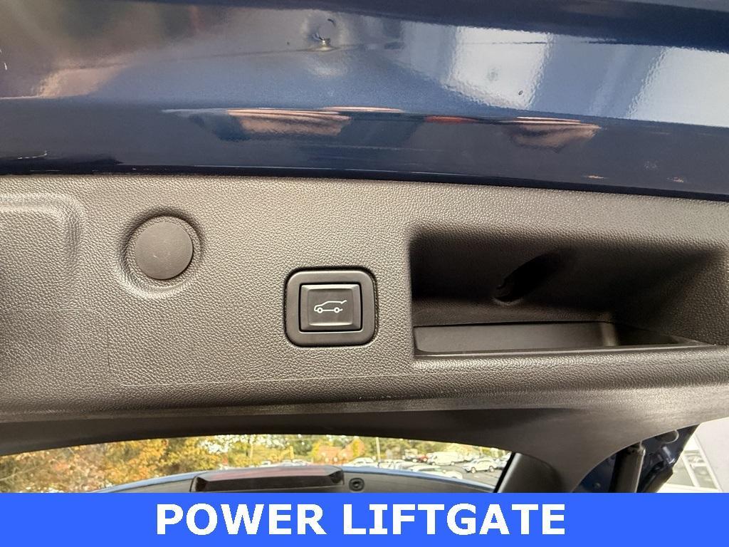 used 2022 Chevrolet Equinox car, priced at $20,913