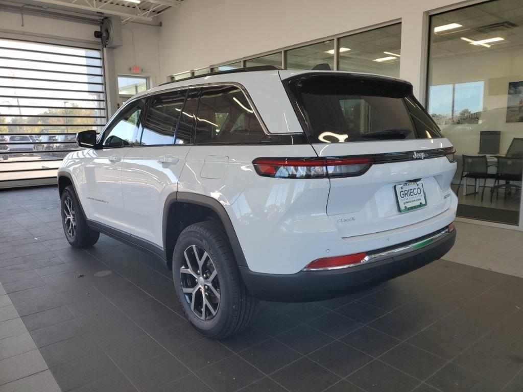 new 2025 Jeep Grand Cherokee car, priced at $44,344