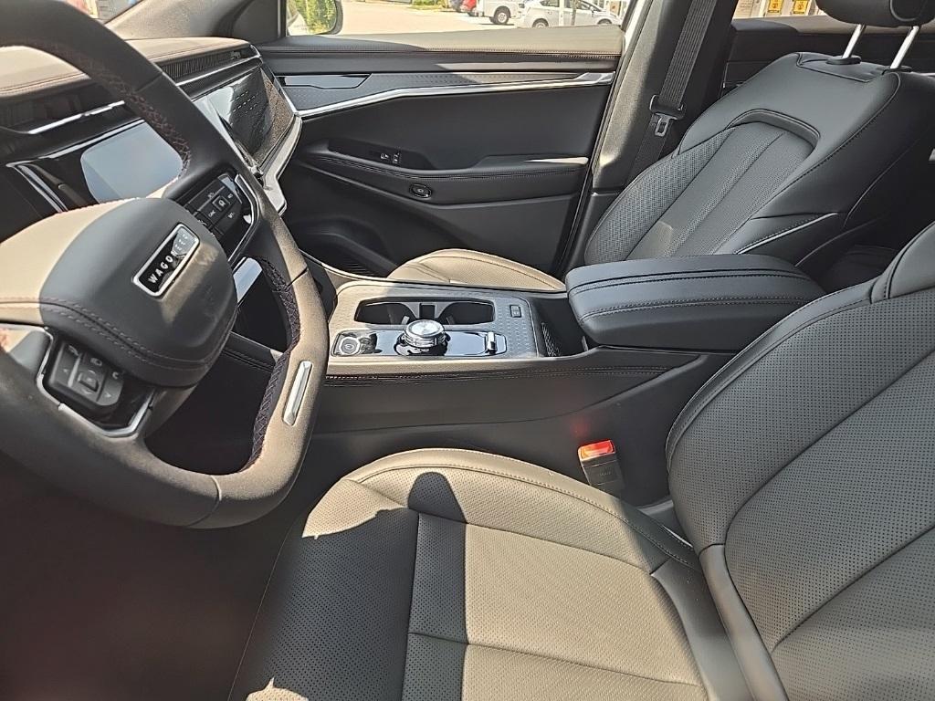 new 2025 Jeep Wagoneer S car, priced at $59,445