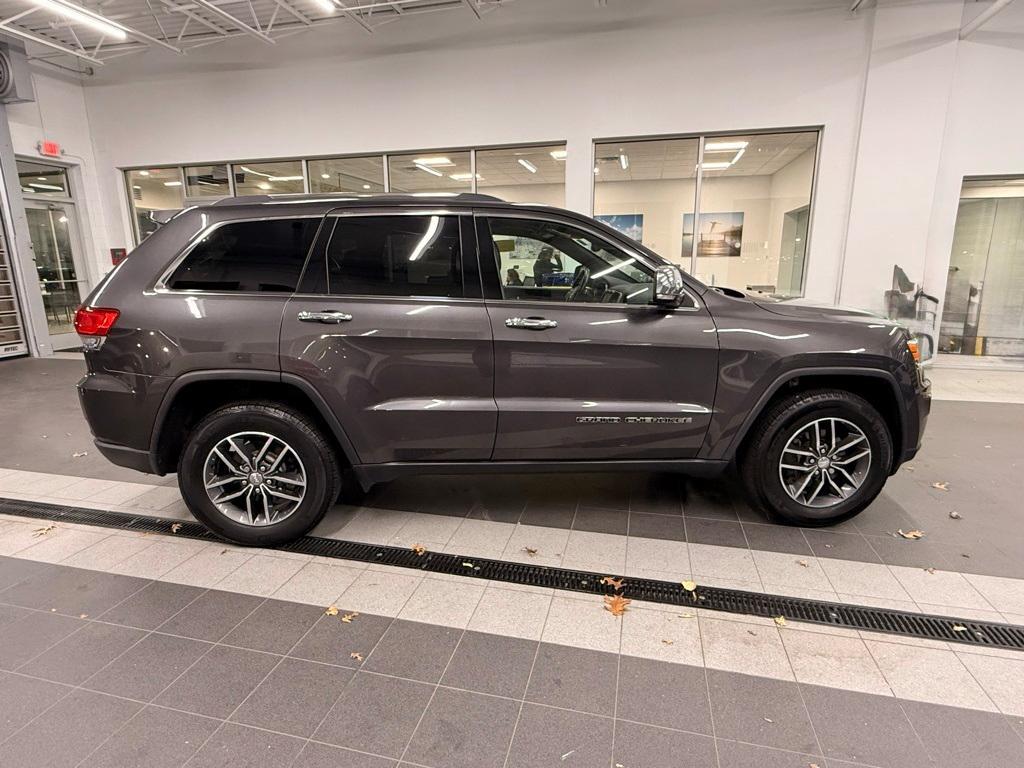 used 2017 Jeep Grand Cherokee car, priced at $16,903
