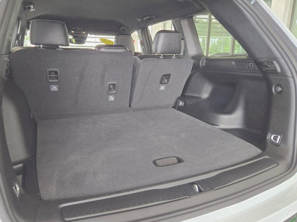used 2024 Jeep Grand Cherokee car, priced at $34,915