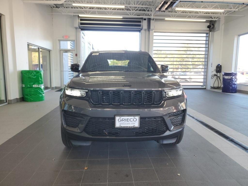new 2025 Jeep Grand Cherokee car, priced at $41,458