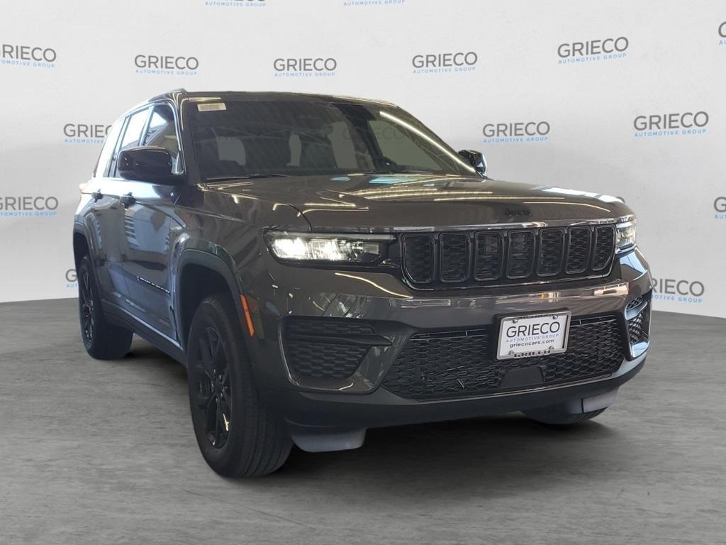 new 2025 Jeep Grand Cherokee car, priced at $41,458
