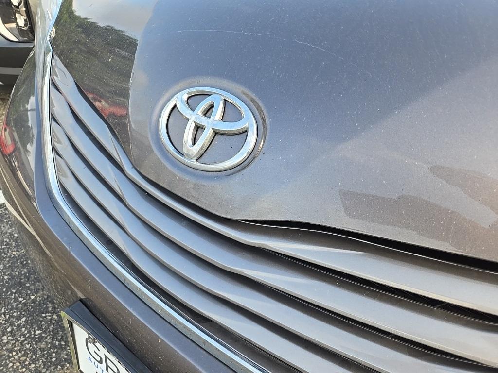 used 2015 Toyota Sienna car, priced at $14,214