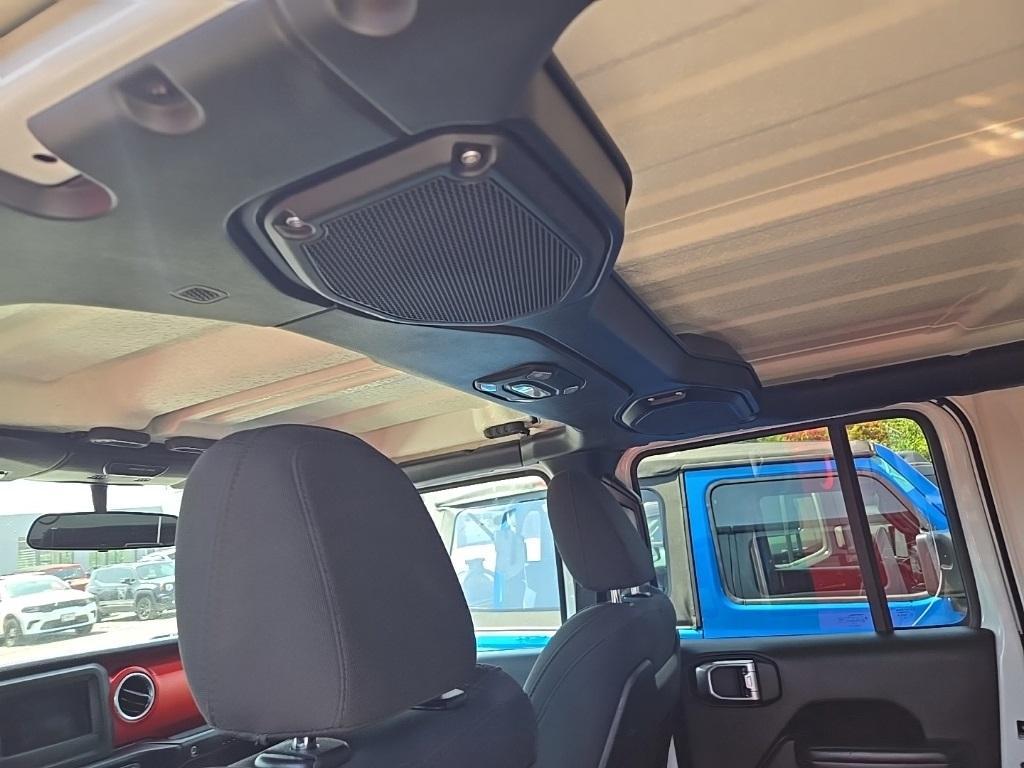 used 2018 Jeep Wrangler Unlimited car, priced at $25,637