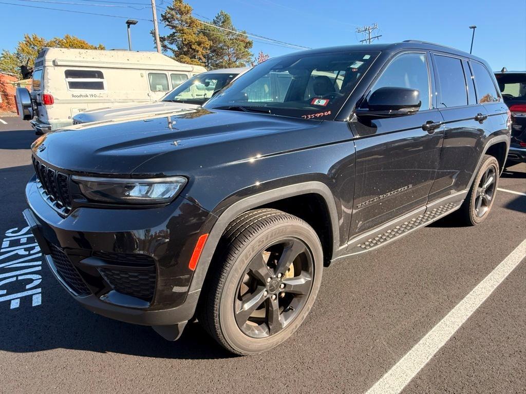 used 2023 Jeep Grand Cherokee car, priced at $32,720