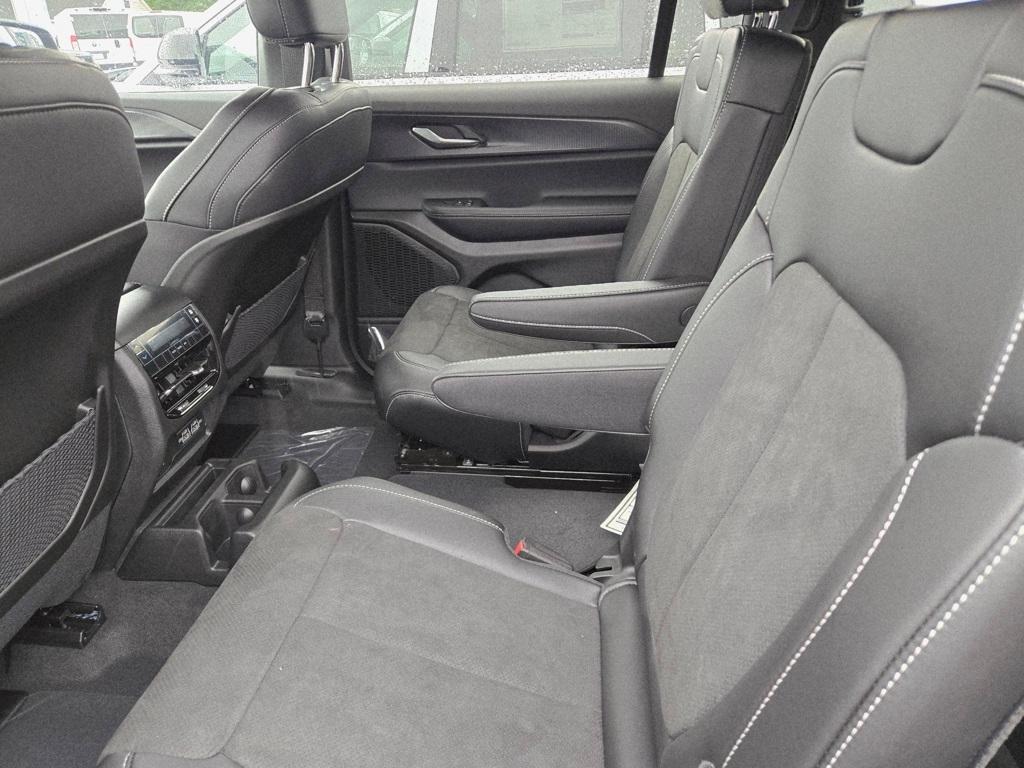 new 2025 Jeep Grand Cherokee L car, priced at $41,523