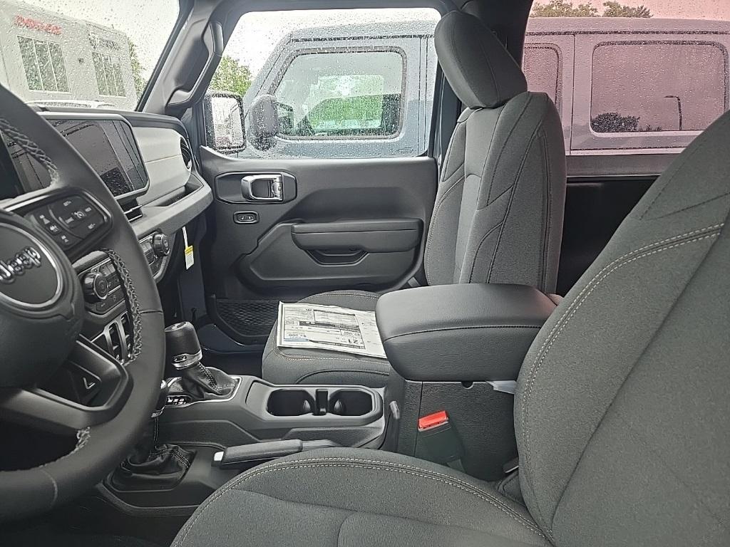 new 2025 Jeep Wrangler car, priced at $38,235