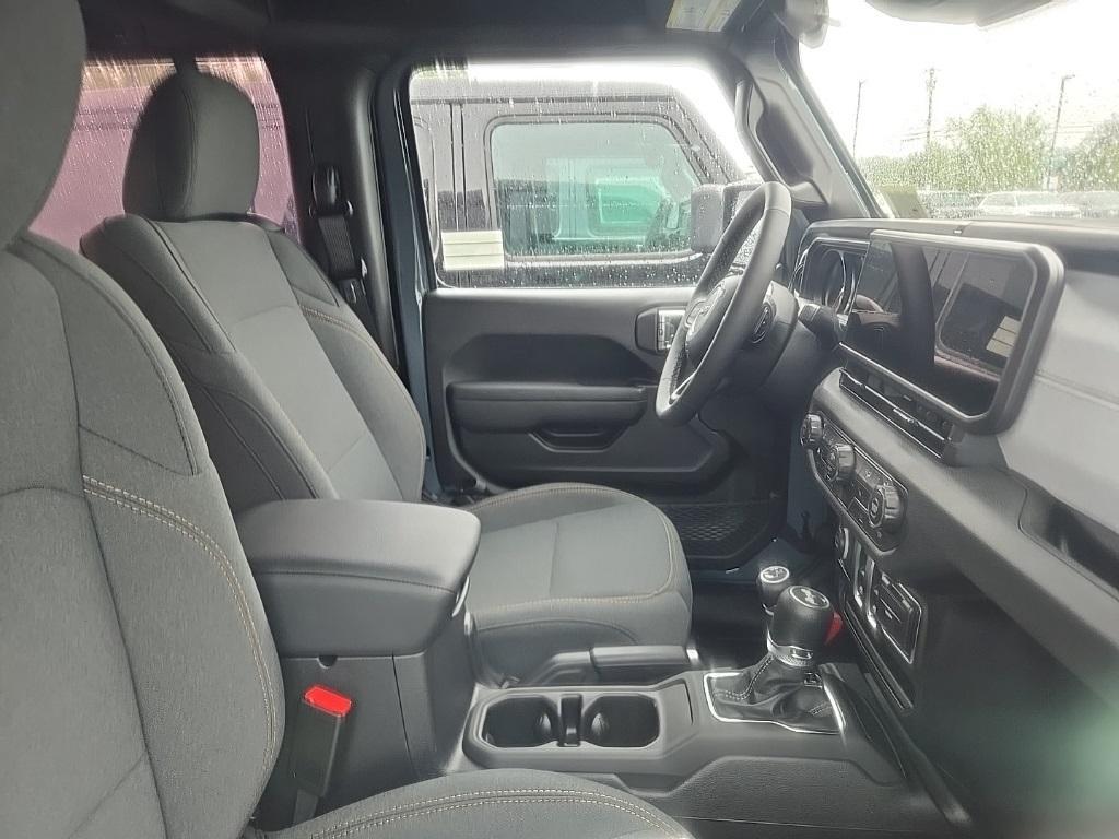 new 2025 Jeep Wrangler car, priced at $38,235
