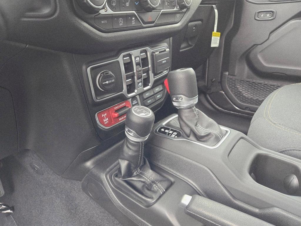 new 2025 Jeep Wrangler car, priced at $50,345