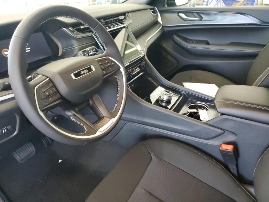 new 2025 Jeep Grand Cherokee L car, priced at $38,899