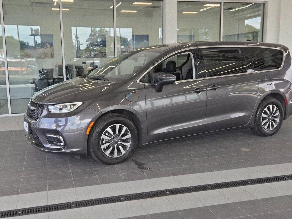 used 2023 Chrysler Pacifica Hybrid car, priced at $31,823