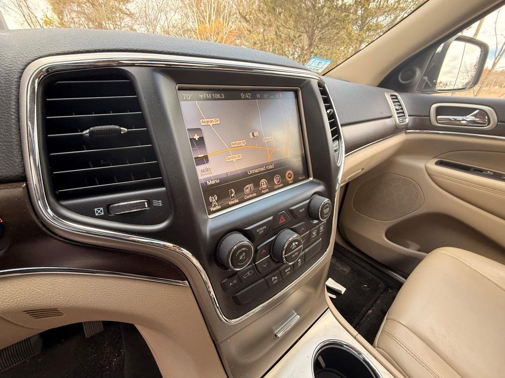 used 2015 Jeep Grand Cherokee car, priced at $13,917