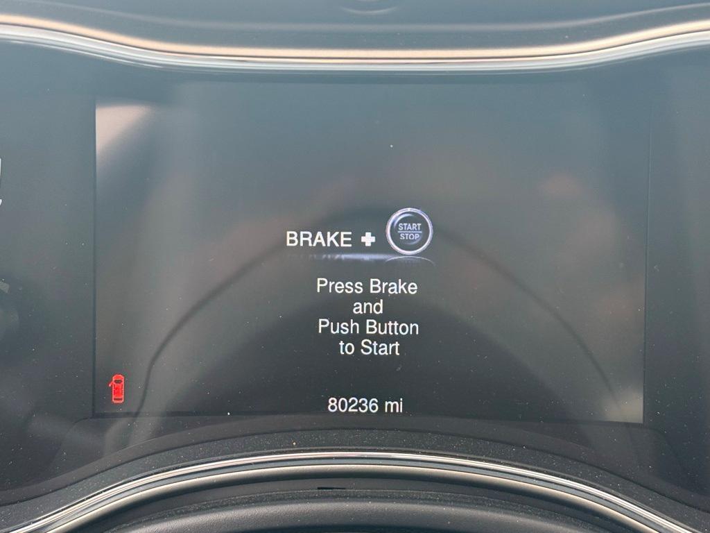 used 2015 Jeep Grand Cherokee car, priced at $13,917