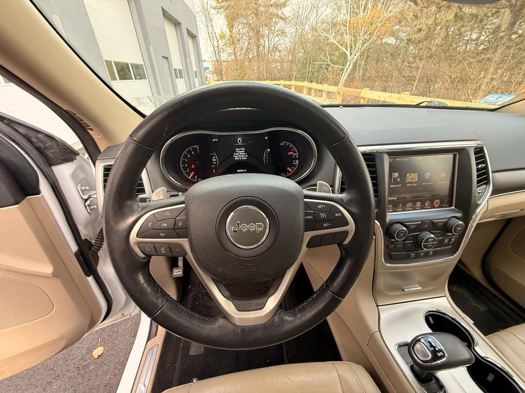 used 2015 Jeep Grand Cherokee car, priced at $13,917