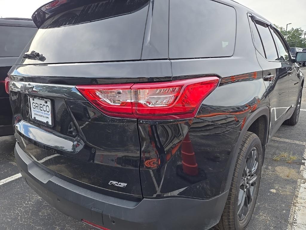 used 2021 Chevrolet Traverse car, priced at $26,822
