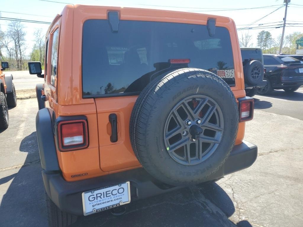 new 2025 Jeep Wrangler car, priced at $48,901