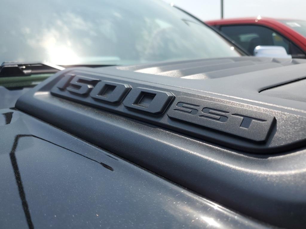 new 2025 Ram 1500 car, priced at $63,038