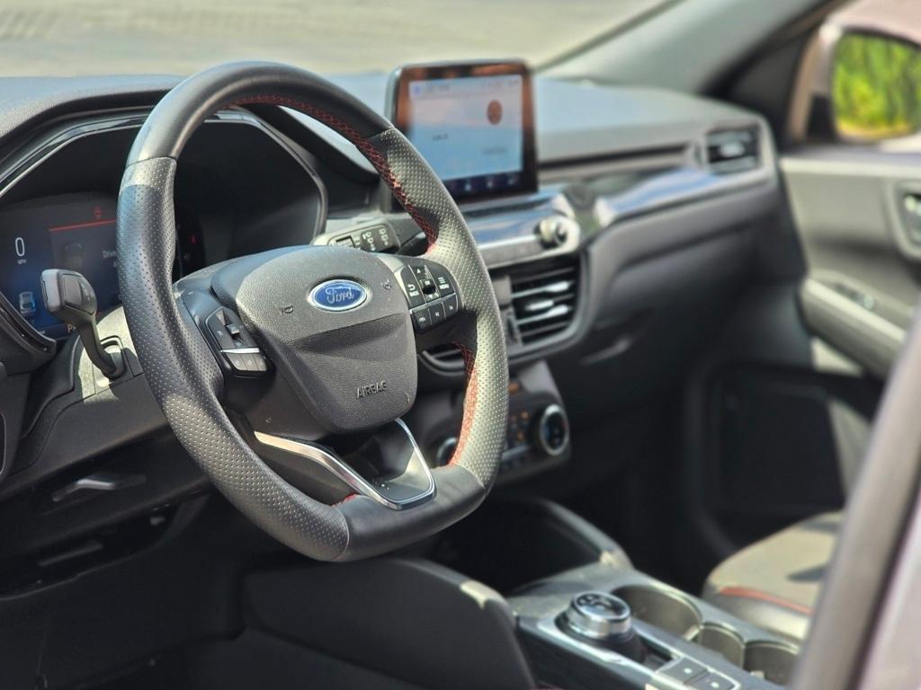 used 2023 Ford Escape car, priced at $19,713