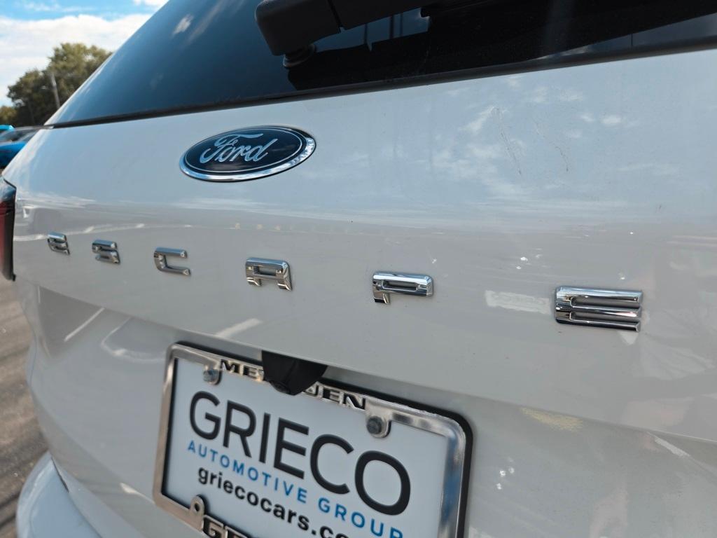 used 2023 Ford Escape car, priced at $19,713