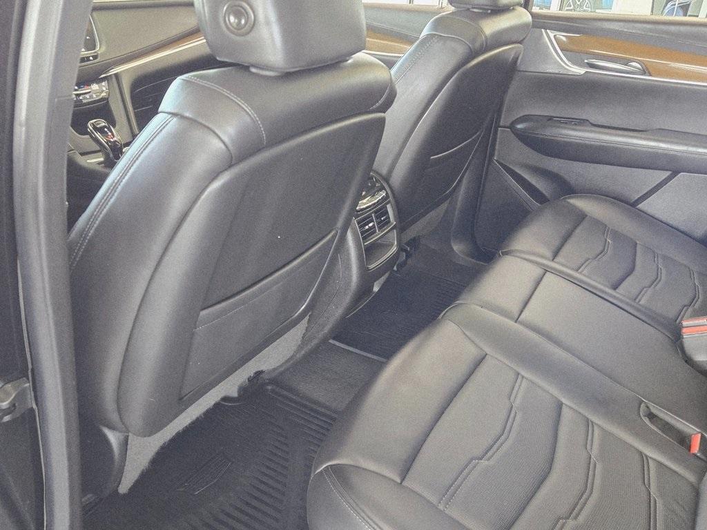 used 2020 Cadillac XT5 car, priced at $21,425