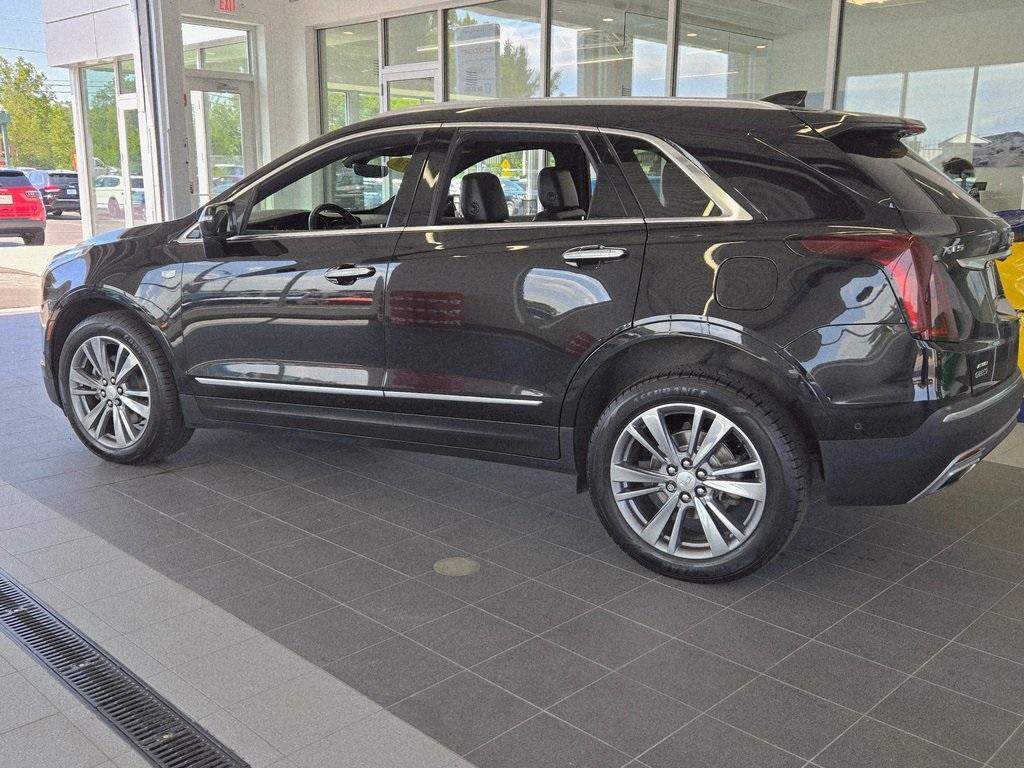 used 2020 Cadillac XT5 car, priced at $21,425