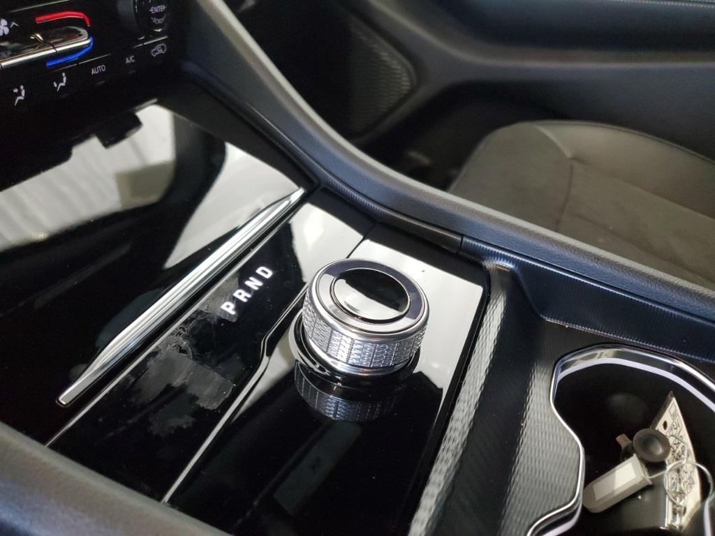 new 2025 Jeep Grand Cherokee L car, priced at $44,663