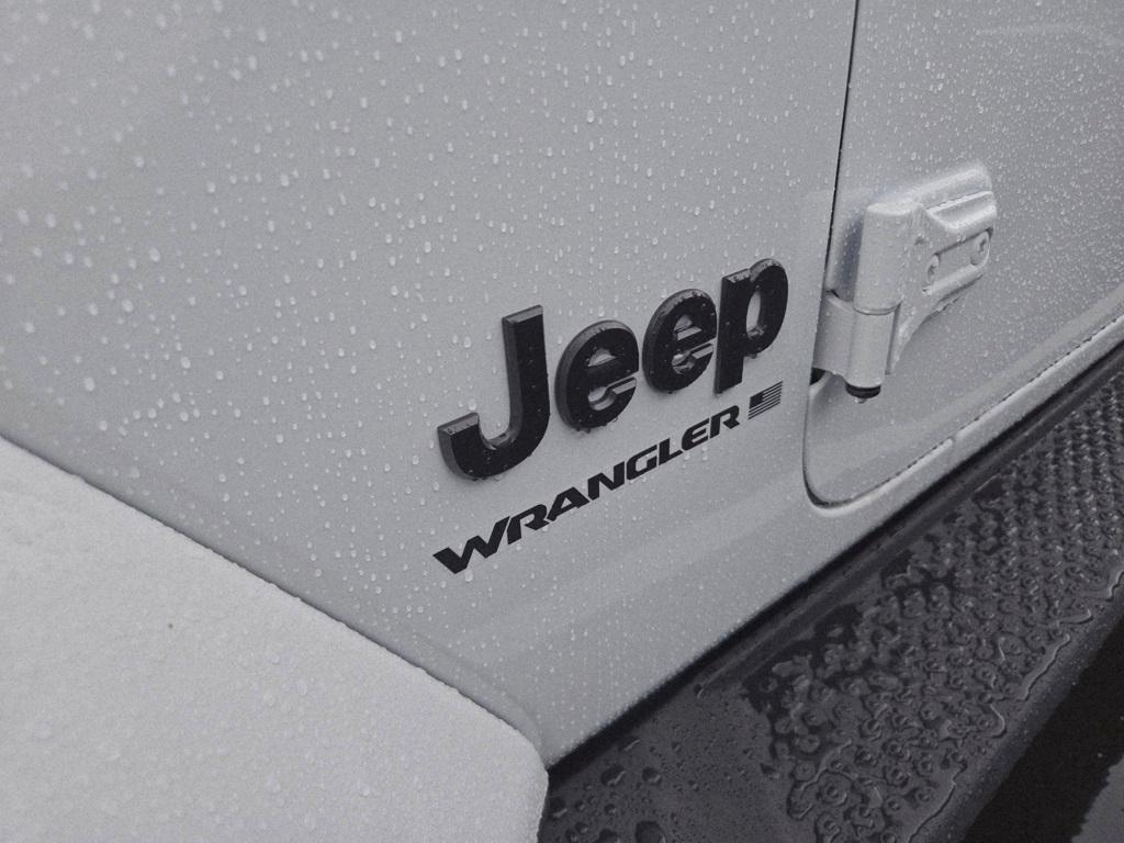 new 2025 Jeep Wrangler car, priced at $52,132