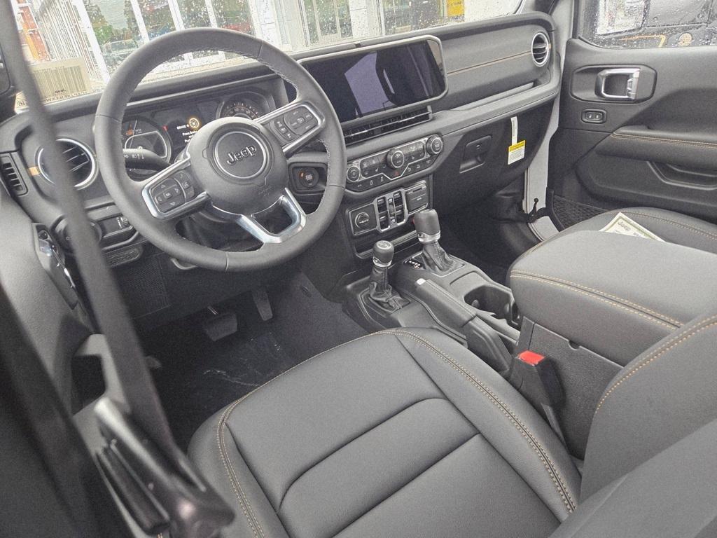 new 2025 Jeep Wrangler car, priced at $52,132