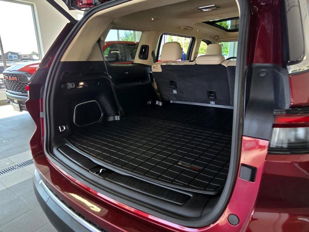 used 2021 Jeep Grand Cherokee L car, priced at $29,998
