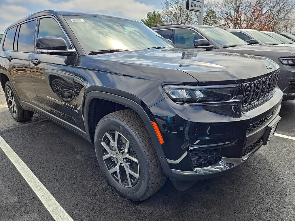 new 2025 Jeep Grand Cherokee L car, priced at $49,055