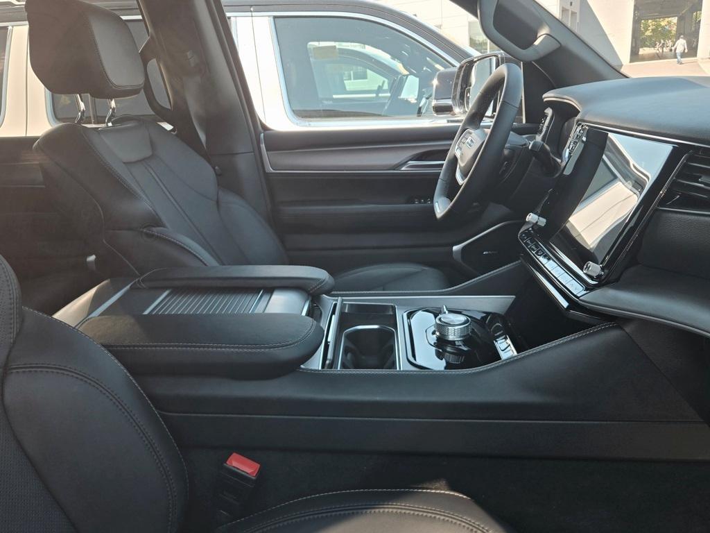 new 2025 Jeep Wagoneer car, priced at $68,072