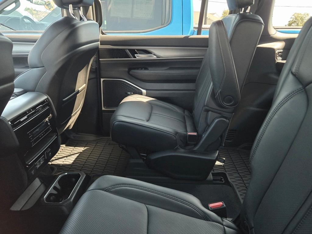 new 2025 Jeep Wagoneer car, priced at $68,072