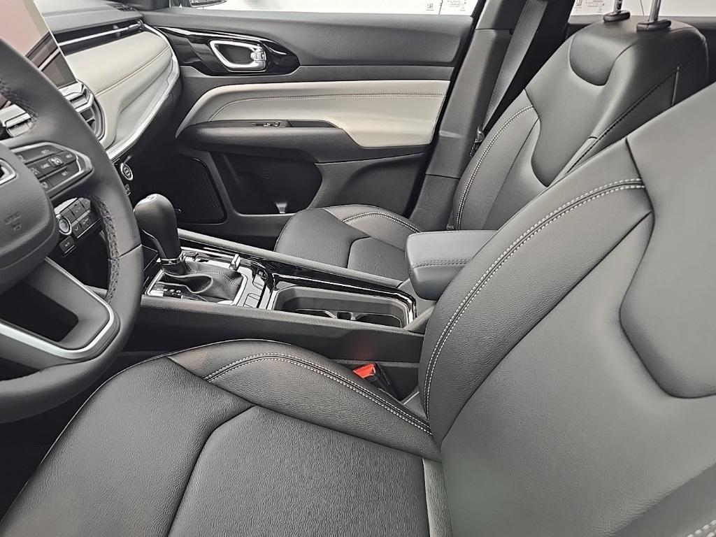 new 2025 Jeep Compass car, priced at $34,504