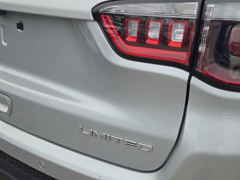 new 2025 Jeep Compass car, priced at $33,754