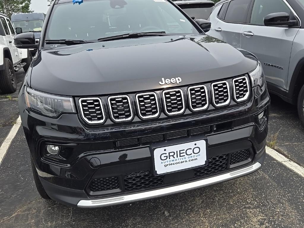 new 2025 Jeep Compass car, priced at $32,928