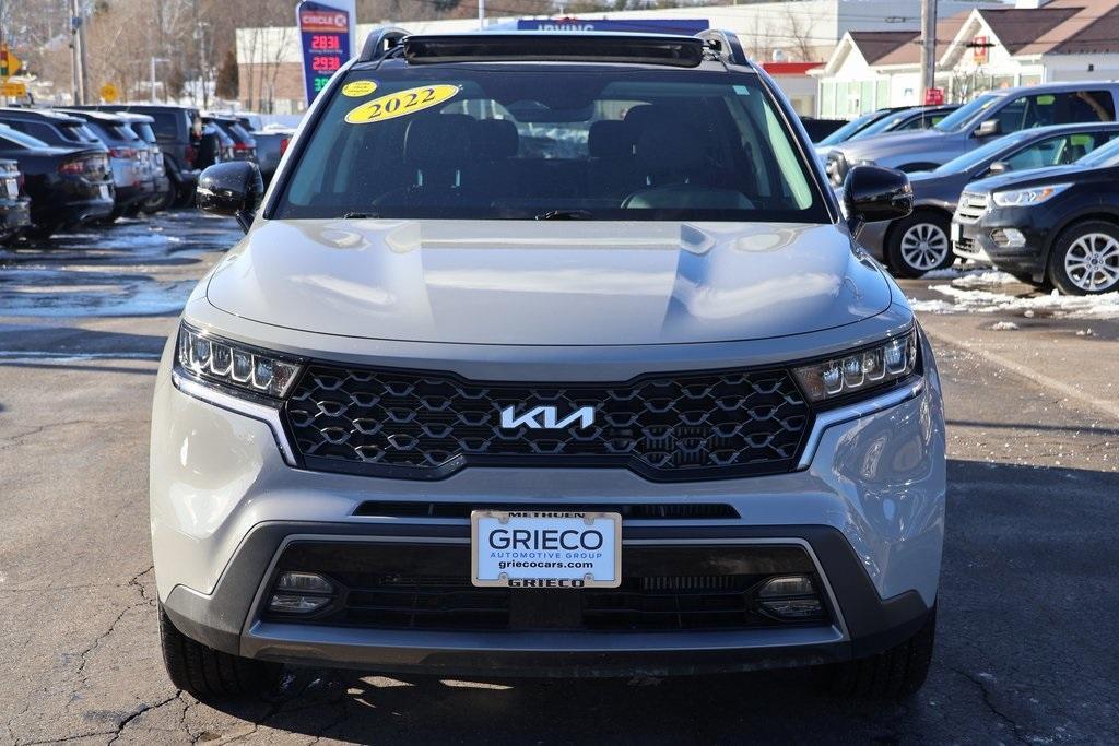 used 2022 Kia Sorento car, priced at $29,906