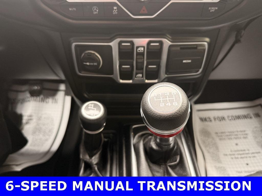 used 2022 Jeep Wrangler Unlimited car, priced at $26,404