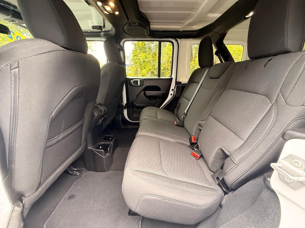 used 2022 Jeep Wrangler Unlimited car, priced at $26,404