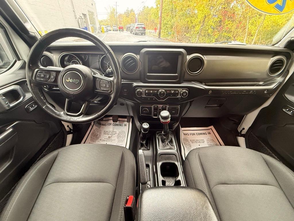 used 2022 Jeep Wrangler Unlimited car, priced at $26,404
