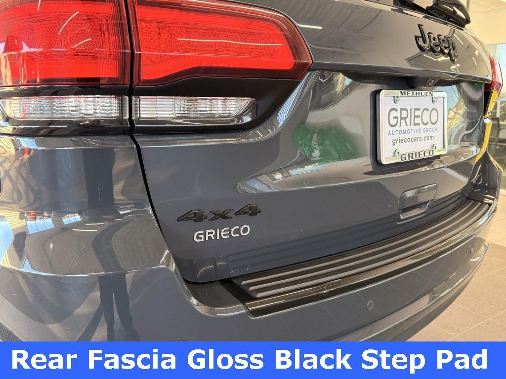 used 2018 Jeep Grand Cherokee car, priced at $16,421