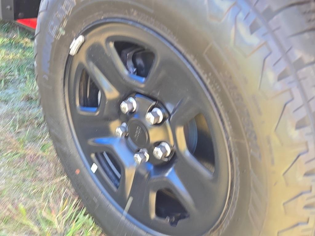 new 2025 Jeep Wrangler car, priced at $32,406