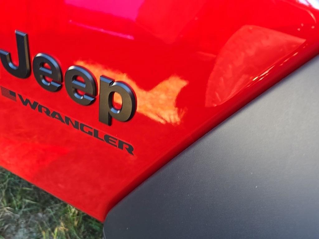 new 2025 Jeep Wrangler car, priced at $32,406