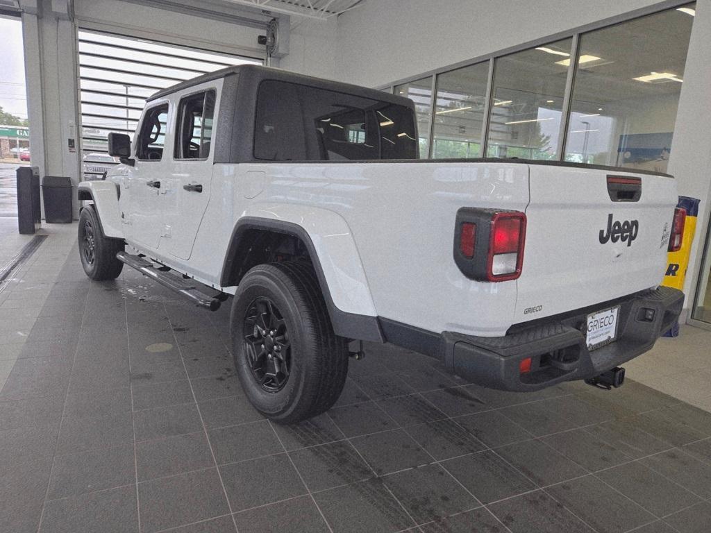 used 2021 Jeep Gladiator car, priced at $30,217
