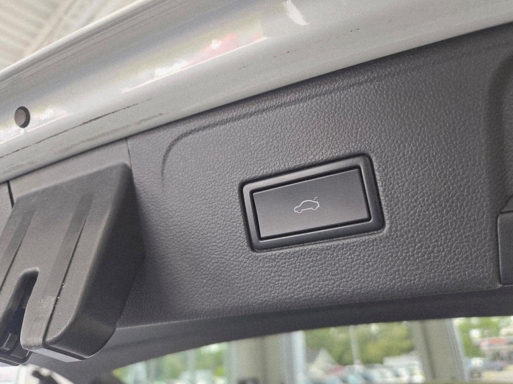 used 2019 Volkswagen Atlas car, priced at $20,917
