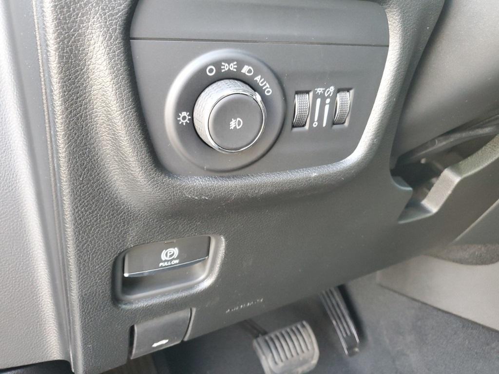 new 2025 Jeep Grand Cherokee car, priced at $46,891