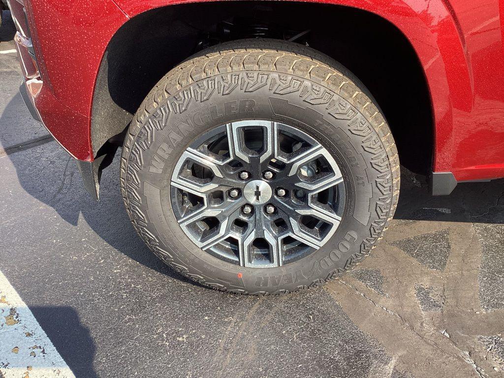 new 2025 Chevrolet Colorado car, priced at $47,535